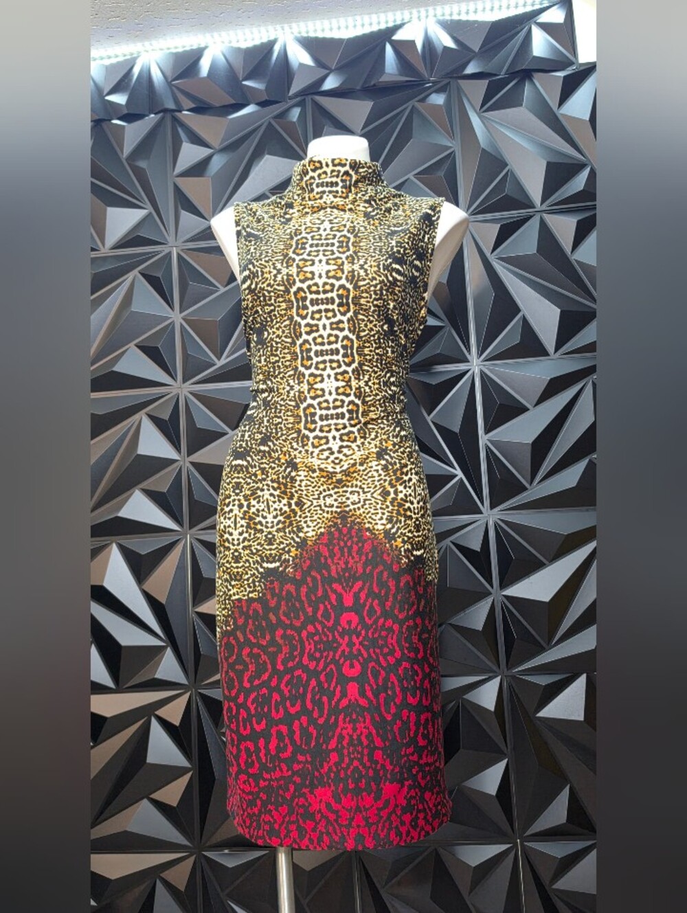 VENUS Gold and Red Leopard-Print Sleeveless Sheath Dress